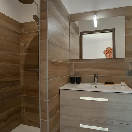 Dalotya 6-8 Suites-piscine-spa-5' *