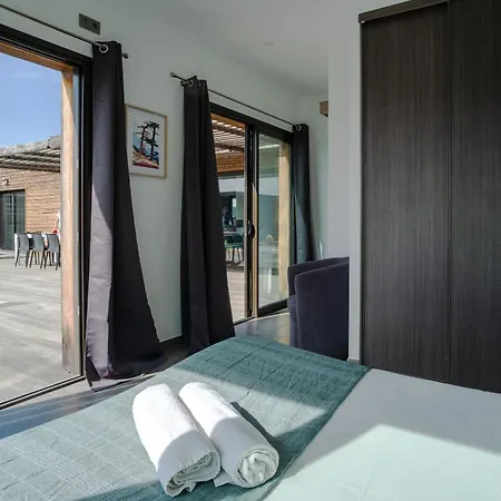 Dalotya 6-8 Suites-piscine-spa-5' Lecci