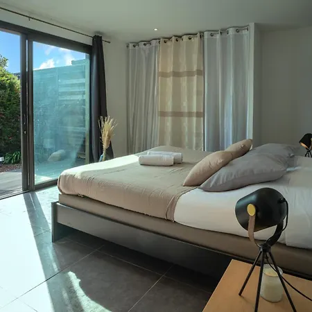 Dalotya 6-8 Suites-piscine-spa-5' Villa *